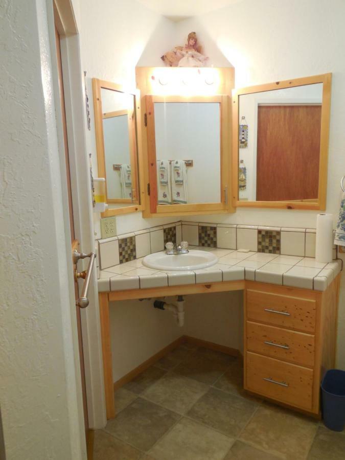 Yosemite Paradise Inn Колтервилл Экстерьер фото